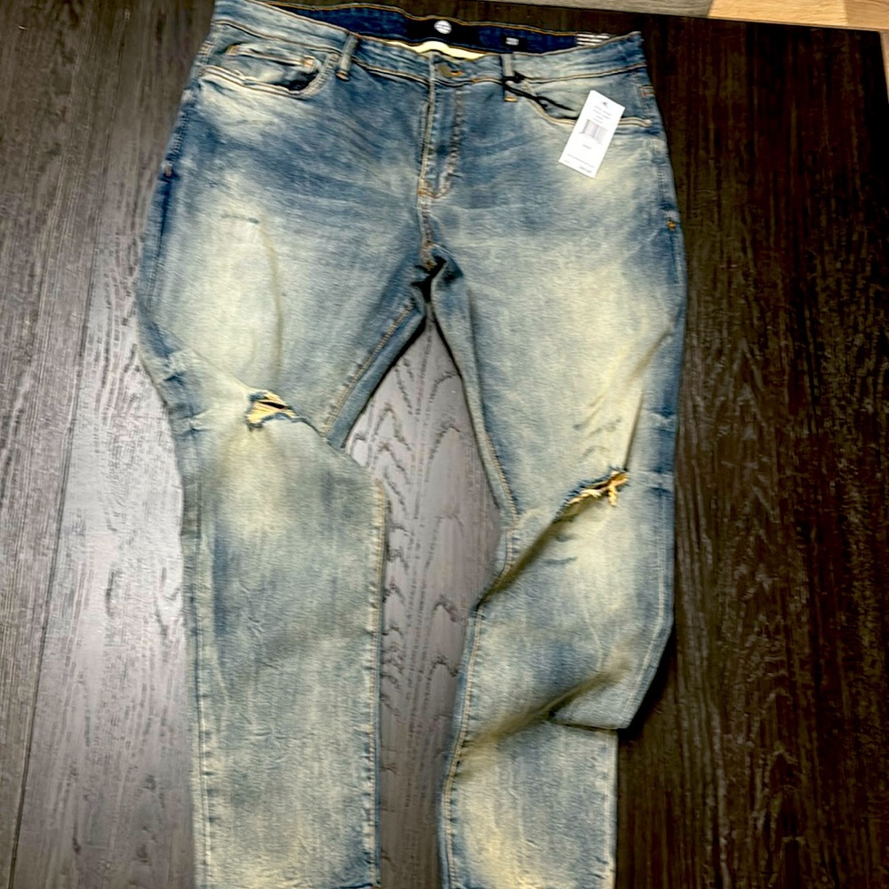 Jordan Craig Ross ripped jeans, Men’s 40/32.  Never worn with tags.